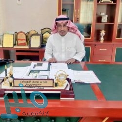 شاهد .. الفنان محمد عبده يبارك للمنتخب السعودي بطريقته الخاصة