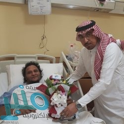 القيادة تعزي أبناء الشيخ سعود الهزاني في وفاة والدهم