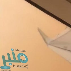 بالفيديو.. انقلاب شاحنة بأحد أحياء بريدة بفعل قوة الرياح
