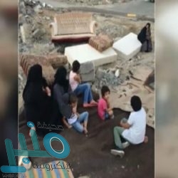 بالفيديو والصور.. جموع تشيع جثمان “أم بدر” ضحية الطلق الناري الذي كان يستهدف به الجاني ابنها