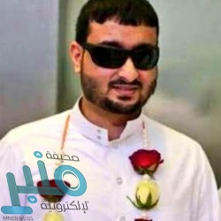 بالفيديو.. الأمير خالد الفيصل يعزي الفنان محمد عبده في وفاة شقيقه