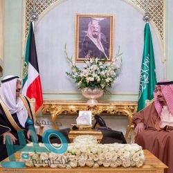 الملك سلمان يستقبل نائب رئيس الوزراء العماني