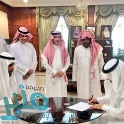 ولي العهد يلتقي مجموعة من المثقفين السعوديين