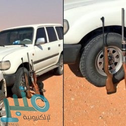 ضبط أربعة متهمين قاموا باقتحام وسرقة مراكز تجارية شمال الرياض