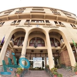 الأمير بدر بن سلطان يتقدم جموع المصلين في صلاة الاستسقاء بالمسجد الحرام