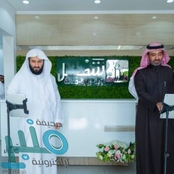 وزير العمل  يُطلق المرحلة الثانية من برنامج “العمل عن بُعد”