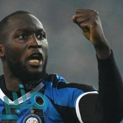 احتجاز 500 سائح داخل منتجع للتزلج.. و150 دولار للخروج