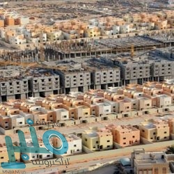 الحارس الشخصي لرئيس الوزراء البريطاني السابق ينسى سلاحه في مرحاض طائرة