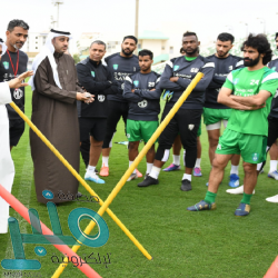 نائب أمير حائل يناقش مع وزير التعليم احتياجات المنطقة