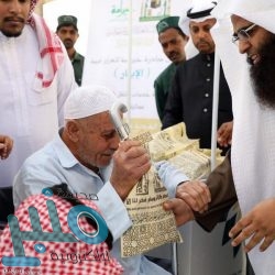 القبض على قائد مركبة قام بمضايقة مركبة نقل طالبات والاعتداء على سائقها بالقصيم