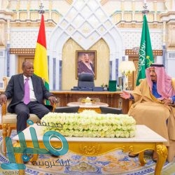 القبض على قائد مركبة قام بمضايقة مركبة نقل طالبات والاعتداء على سائقها بالقصيم