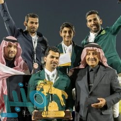 “أمانة الرياض” تضبط عمالة تابعة لأحد مقاولي النظافة بعد تعديهم على ممتلكات مواطن