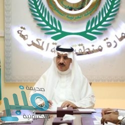 «بلدية تثليث» تواصل تعقيم وتطهير طرق وشوارع وأحياء المحافظة