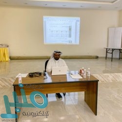 بلدية بارق تعزز حملة الوقاية من كورونا وتلزم المحال بتوفير المعقمات