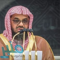 شؤون الحرمين توزع عبوات ماء زمزم على منسوبي جمعية الهلال الأحمر