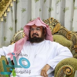 «مدني جدة» يسيطر على حريق المجمع التجاري بحي الصفا