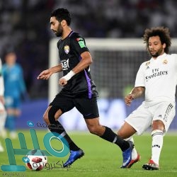 شاهد.. لحظة القبض على شخص تورط في سرقة صيدليات ومحلات تجارية وأجهزة صراف بالرياض والشرقية