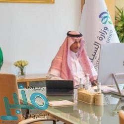 بلدية بارق تغلق أربعة محال مخالفة في ثلوث المنظر