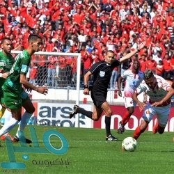 اكتشف زوجها أنها مصابة بـ”كورونا” فألقاها من الطابق الخامس.. وأنقذها جراح مصري عائد من أمريكا