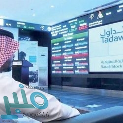 أمير الباحة يتسلم التقرير السنوي لإنجازات وأعمال فرع وزارة التجارة بالمنطقة