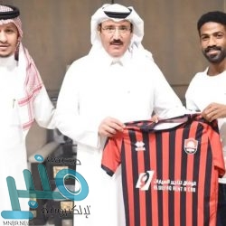 التعاون يقيل مدربه البرتغالي “كامبيلوس” بعد الخسارة من الاتفاق