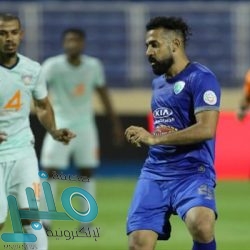 جولات ميدانية لرصد السيارات المهملة في جدة