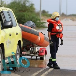 القبض على مواطن قام بتعاطي مواد مخدرة وتوثيق ذلك ونشره