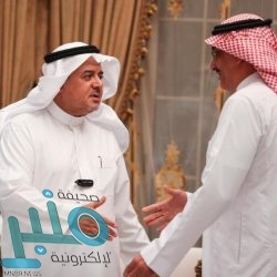 مدير عام فرع الإسكان بالباحة يزور محافظ الحجرة