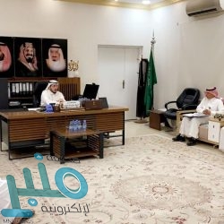 أمير مكة يهنئ رئيس جامعة الملك عبدالعزيز باعتماد كلية الدراسات التطبيقية مركزاً تدريبياً عالمياً