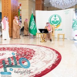 الحقيل يعتمد الاشتراطات المحدثة لنشاط الحلاقة الرجالية والتزيين النسائي