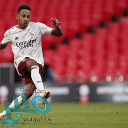 7 عادات يومية تؤذي عينيك دون أن تدري