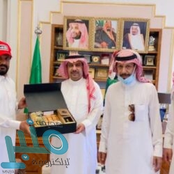 الذهب يرتفع مع انخفاض الدولار وتنامي مخاوف الجائحة