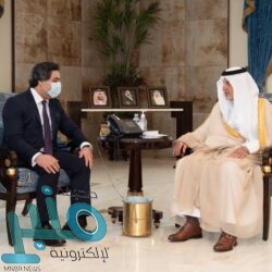 محافظ المجاردة يرأس اجتماع المجلس المحلي بالمحافظة بحضور مجموعة من فئة الشباب