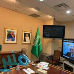 زملاء الخيري يكرمونه بمناسبة تقاعده المبكر