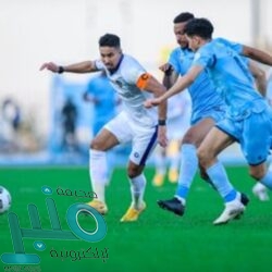 نائب أمير الرياض يتلقى الجرعة الأولى من لقاح كورونا