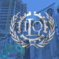 أمير الشرقية يكرم ضابطًا لإخلاصه في أداء عمله