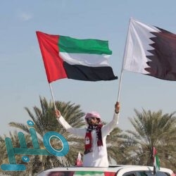 أساطير “محمد ربيع” تبهر الزوار وتشعل ليل معرض كتاب المخواة بالأسئلة