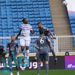 وزير الخارجية يتلقى اتصالًا هاتفيًا من نظيره العُماني