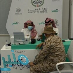 أمير تبوك يطلع على تقرير عن مشروعات الأمانة بالمنطقة