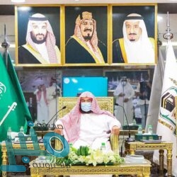 إغلاق 4 محال وضبط 600 بدلة عسكرية و2500 قطعة من الأنواط والرتب والشعارات المخالفة في الرياض