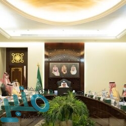 قصص السرد تمطر رواق معرض الكتاب بالمخواة