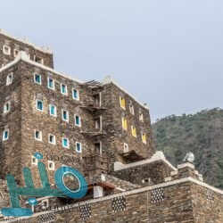 وزير الخارجية يغادر سلطنة عُمان