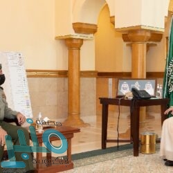 الأمير بدر بن سلطان يستقبل أمين جدة ومدير الأحوال المدنية بمكة المكرمة