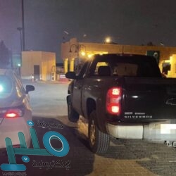 أمانة الجوف تُغلق محلًا تجاريًا كبيرًا مخالفًا