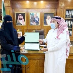 المقدم القرني يُقلد عدد من منسوبي مرور رابغ رتبهم الجديدة