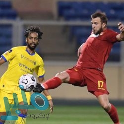 برعاية القباع والشريف.. “تعليم القنفذة” يكرم ١٥٢٦ طالباً وطالبة