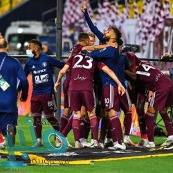 ولي العهد يُجري اتصالًا هاتفيًا بالقيادة الأردنية