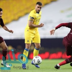 وزير الثقافة يلتقي سفير سلطنة عمان