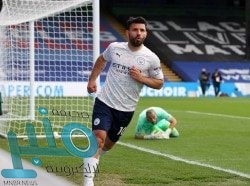 للتخلي عن بياناتهم.. “فيسبوك” يهدد مستخدمي هواتف iOS بنسخة مدفوعة