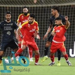 الهلال ينفرد بالصدارة رغم تعادله أمام الباطن
